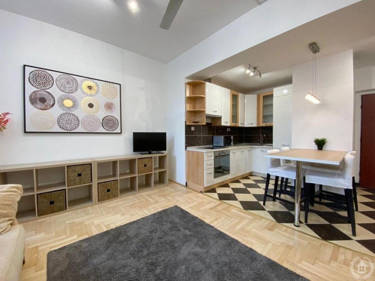 Downtown Gozsdu Vibe Apartment II Budapest Exterior foto