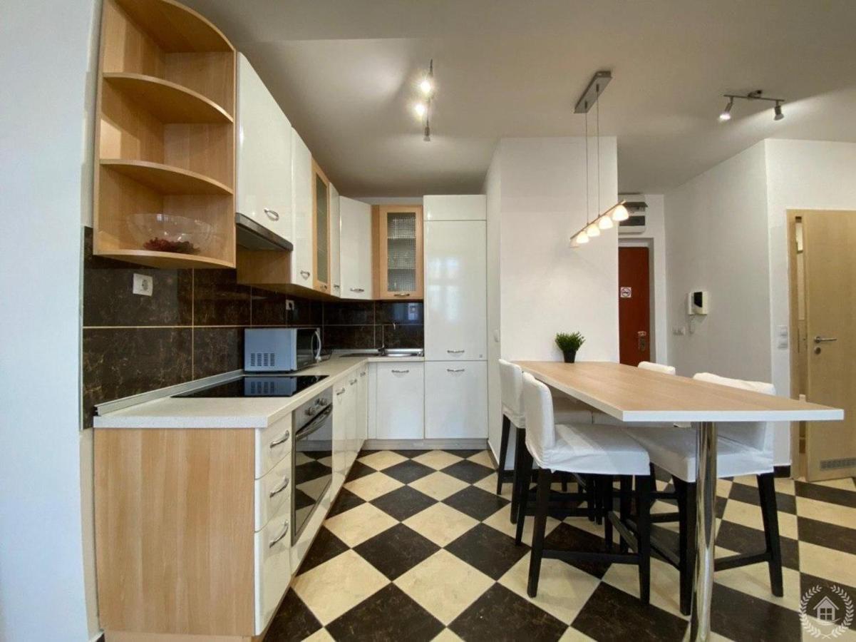 Downtown Gozsdu Vibe Apartment II Budapest Exterior foto
