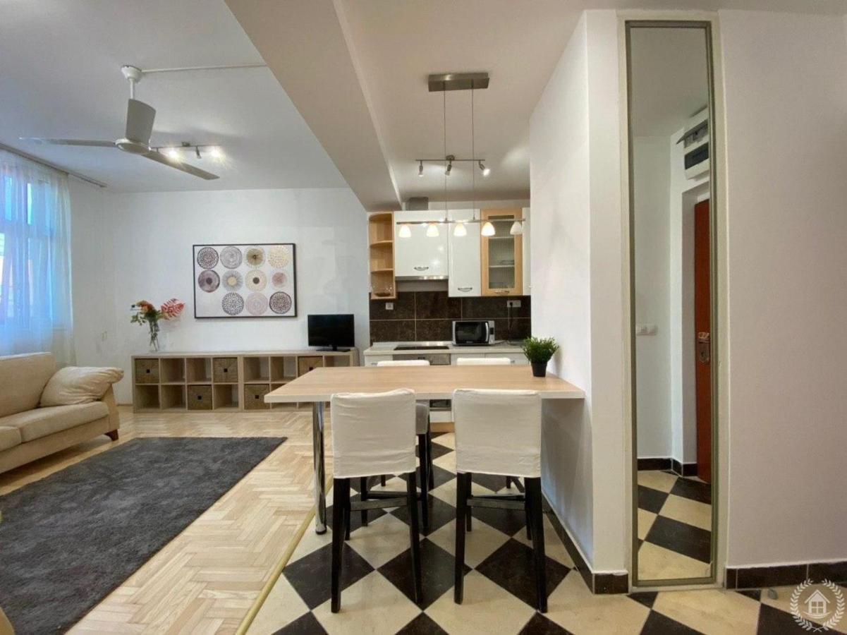 Downtown Gozsdu Vibe Apartment II Budapest Exterior foto