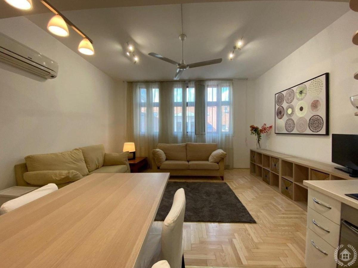 Downtown Gozsdu Vibe Apartment II Budapest Exterior foto